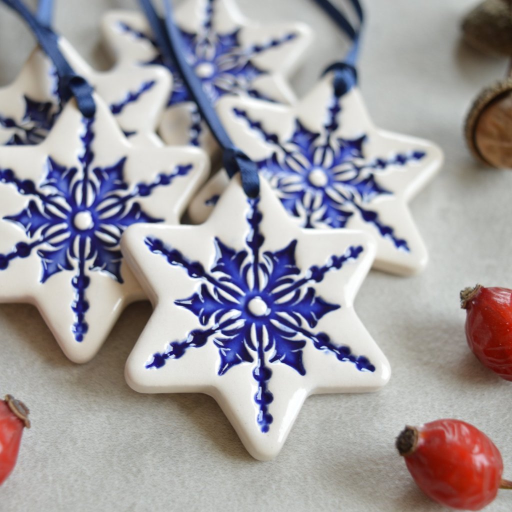 Ceramic star ornaments // Christmas decorations - set of 5 – Isla Clay